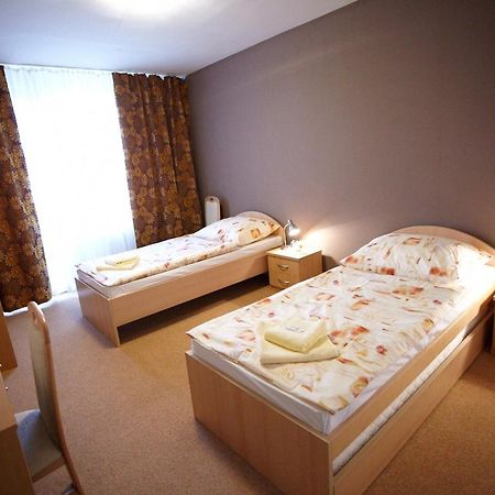 Hotel Spectrum Trnava Quarto foto