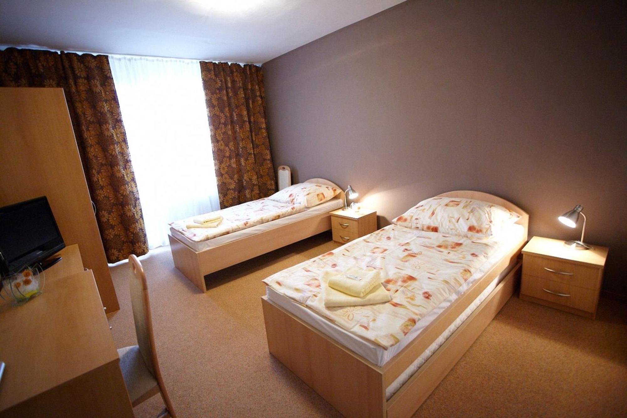 Hotel Spectrum Trnava Quarto foto