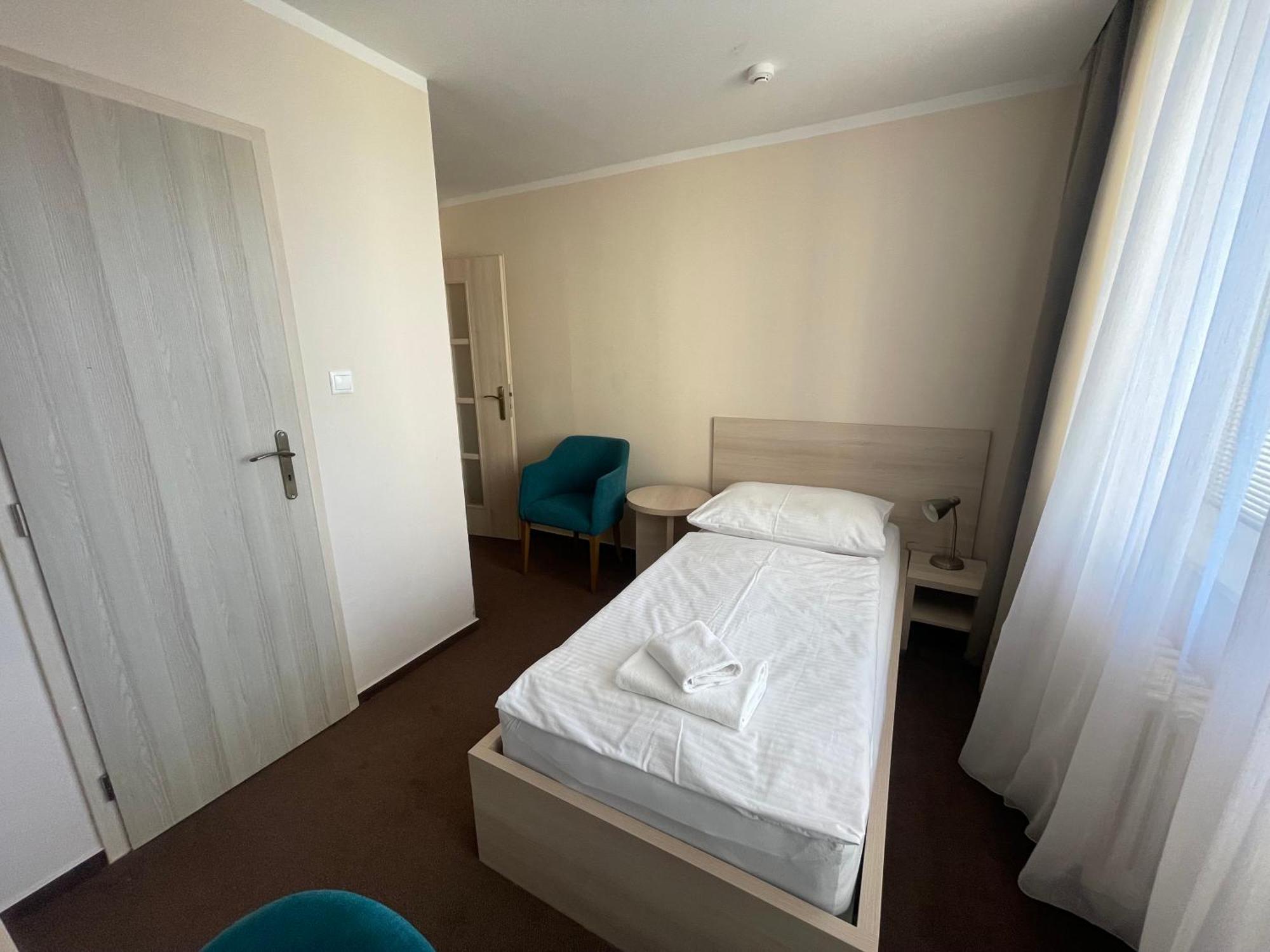 Hotel Spectrum Trnava Exterior foto