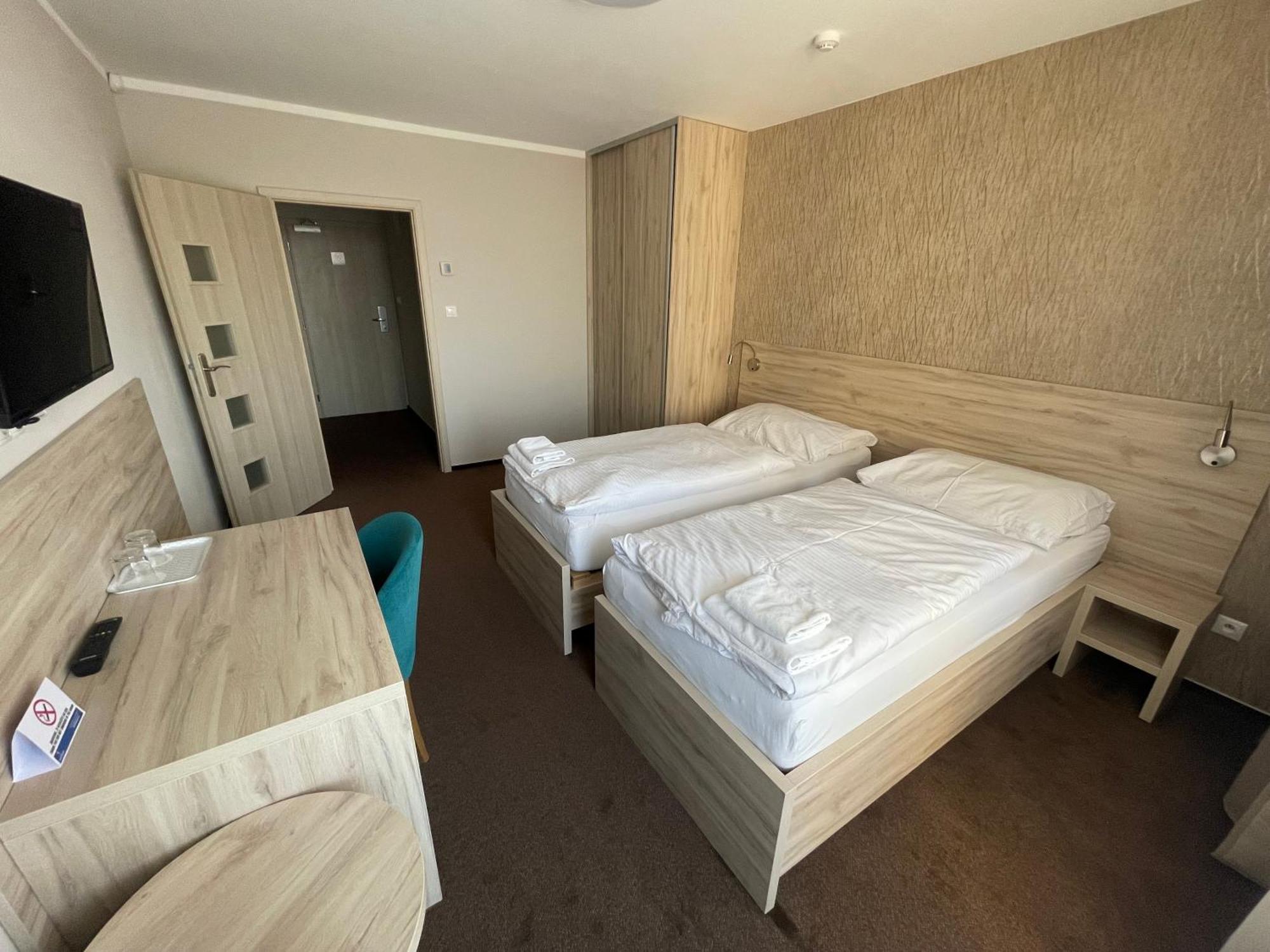 Hotel Spectrum Trnava Exterior foto