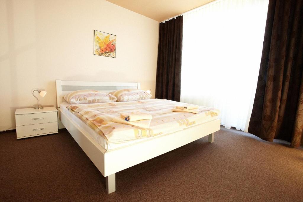 Hotel Spectrum Trnava Quarto foto