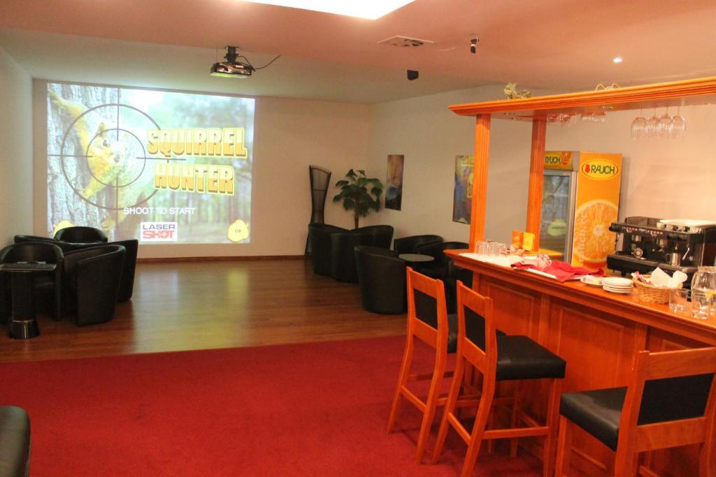 Hotel Spectrum Trnava Exterior foto